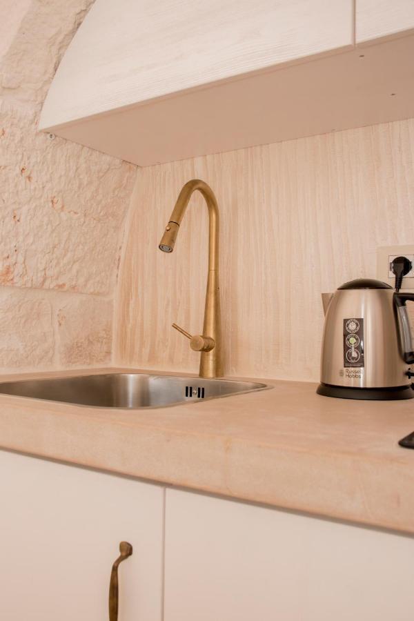 Trullo Cinquenoci Suite 로코로톤도 외부 사진